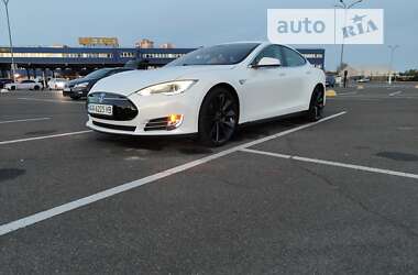 Лифтбек Tesla Model S 2014 в Киеве