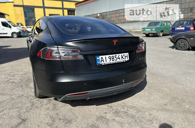 Хэтчбек Tesla Model S 2014 в Киеве