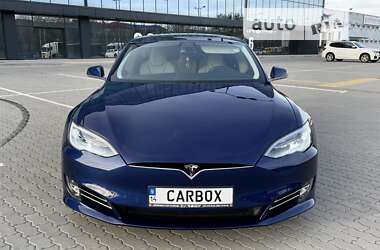 Лифтбек Tesla Model S 2018 в Львове