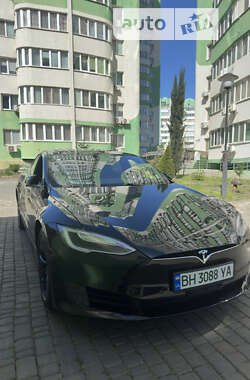 Лифтбек Tesla Model S 2016 в Одессе
