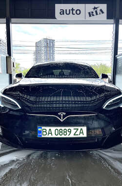 Ліфтбек Tesla Model S 2017 в Кропивницькому