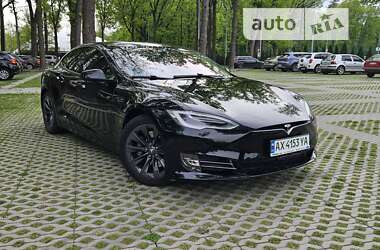 Ліфтбек Tesla Model S 2016 в Харкові