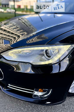 Лифтбек Tesla Model S 2012 в Киеве