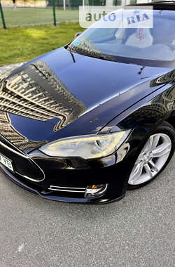 Лифтбек Tesla Model S 2012 в Киеве