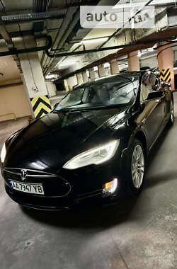 Лифтбек Tesla Model S 2012 в Киеве