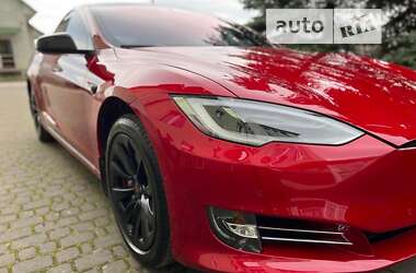 Ліфтбек Tesla Model S 2017 в 