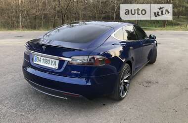 Ліфтбек Tesla Model S 2016 в Одесі