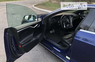 Лифтбек Tesla Model S 2016 в Одессе