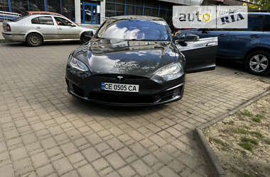 Ліфтбек Tesla Model S 2015 в Чернівцях