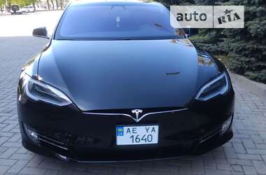 Лифтбек Tesla Model S 2018 в Харькове