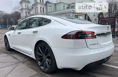 Ліфтбек Tesla Model S 2017 в Кам'янському