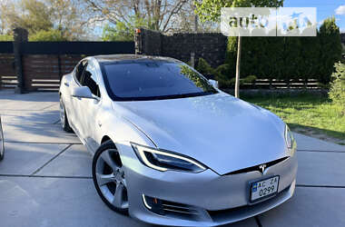 Лифтбек Tesla Model S 2018 в 