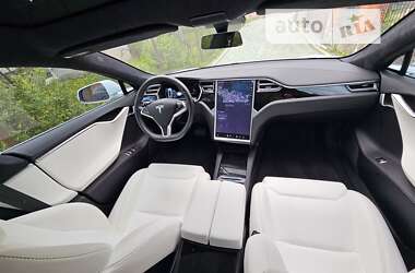 Лифтбек Tesla Model S 2018 в Львове