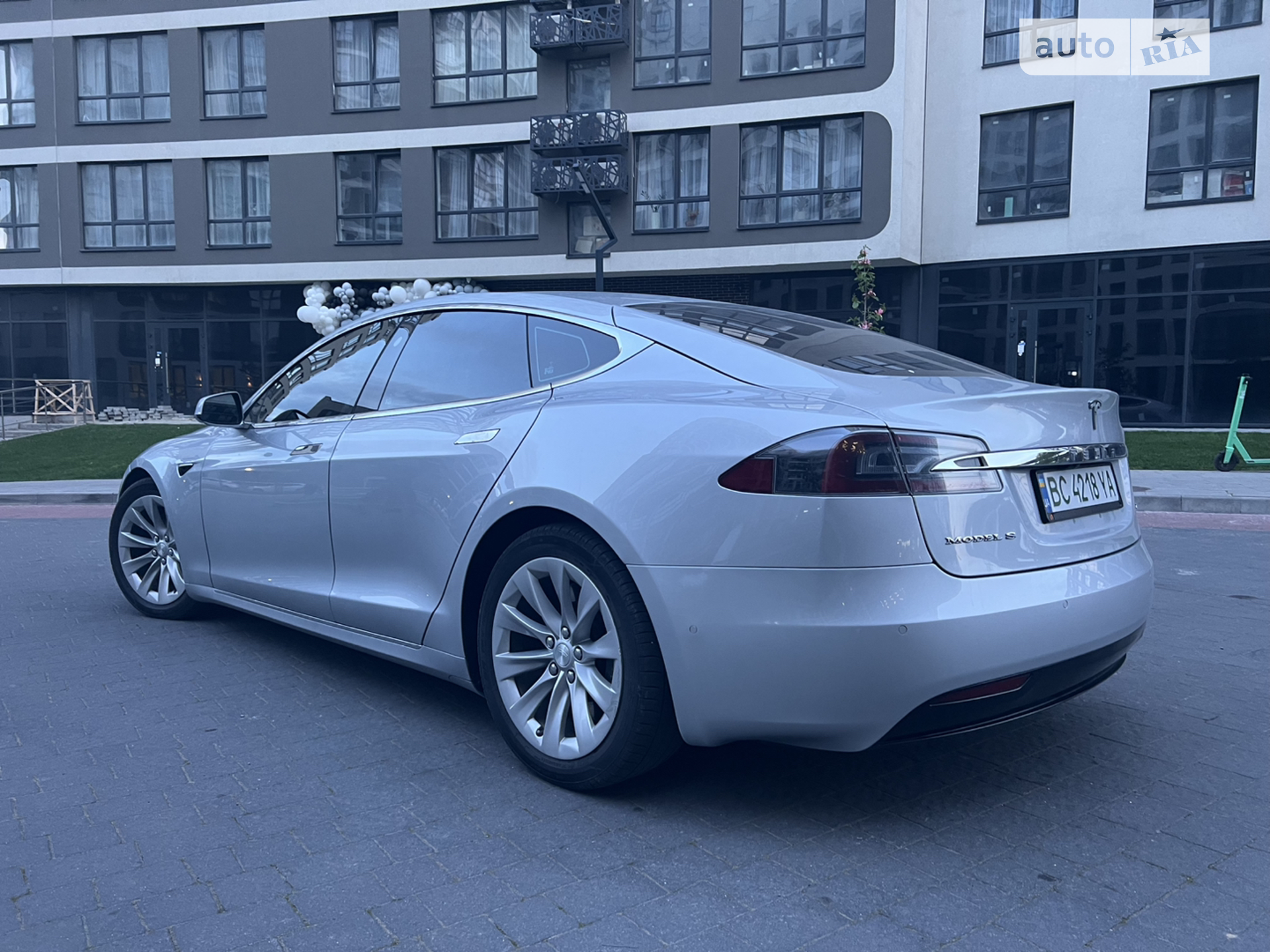 2016 Tesla Model S - мініатюра 10
