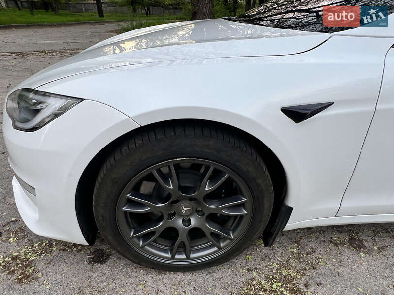 Ліфтбек Tesla Model S 2022 в Запоріжжі