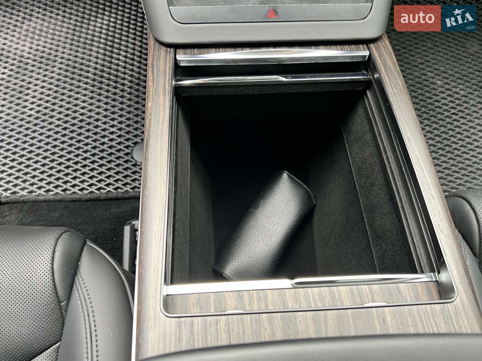 2022 Tesla Model S - мініатюра 26