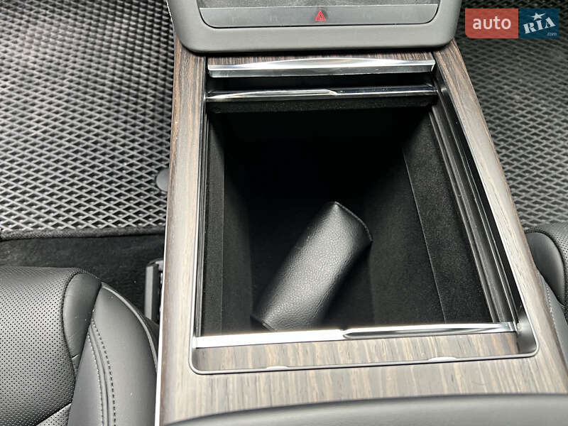 Ліфтбек Tesla Model S 2022 в Запоріжжі