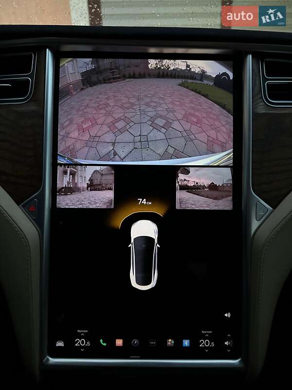 Лифтбек Tesla Model S 2017 в Черновцах