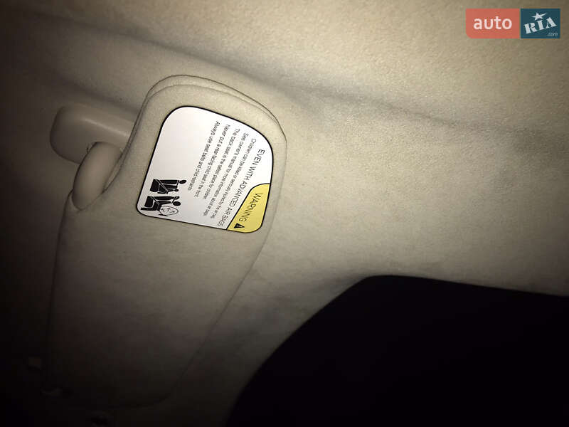 Лифтбек Tesla Model S 2015 в Киеве