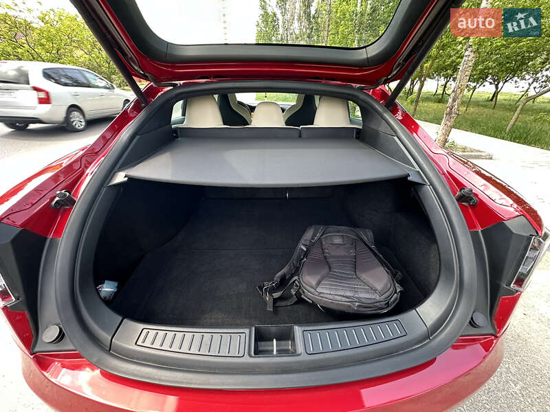 Ліфтбек Tesla Model S 2019 в Миколаєві фото 25 Ліфтбек Tesla Model S 2019 в Миколаєві