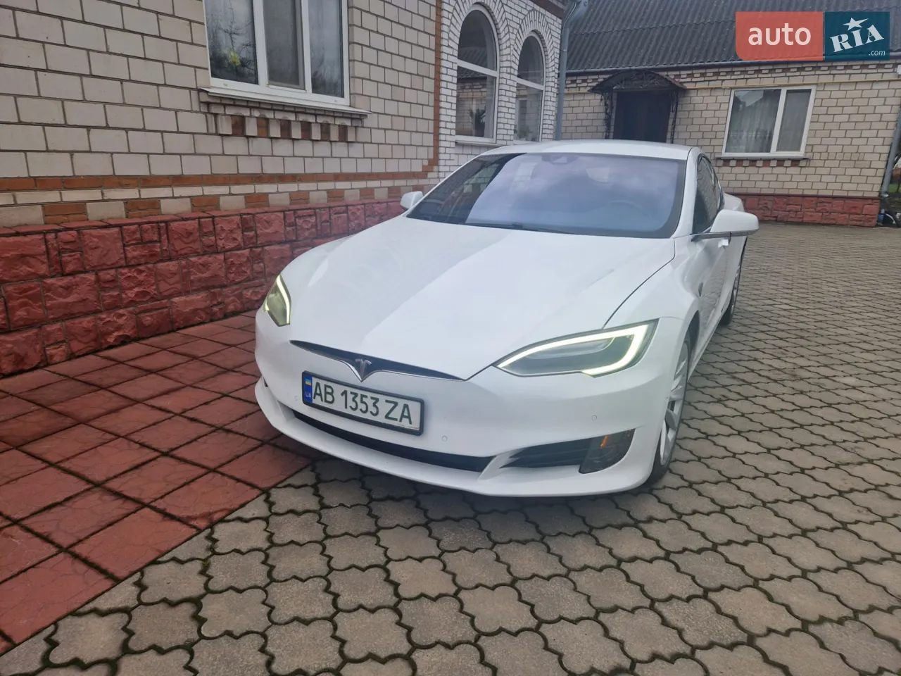 2016 Tesla Model S - мініатюра 15