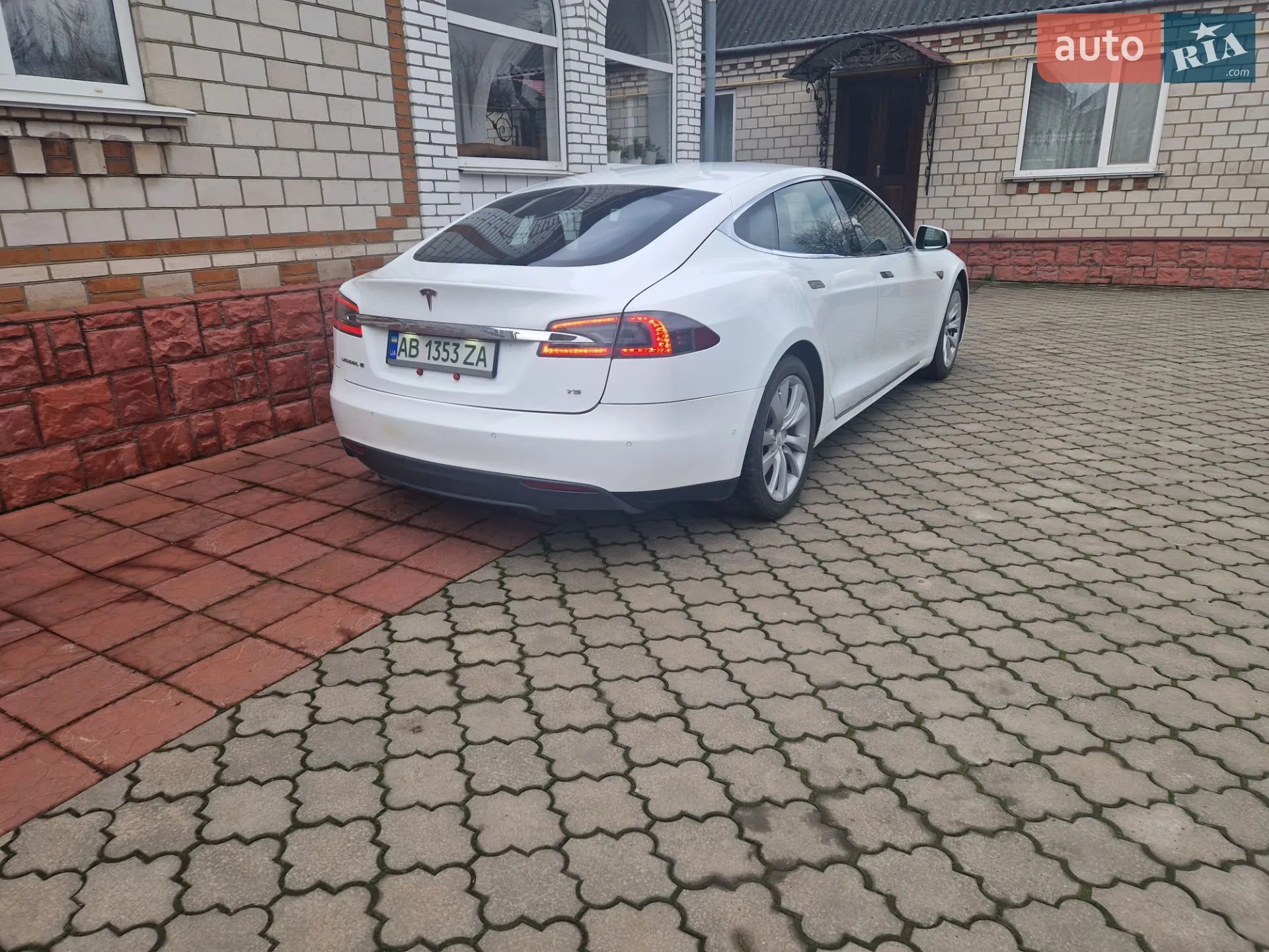 2016 Tesla Model S - мініатюра 6