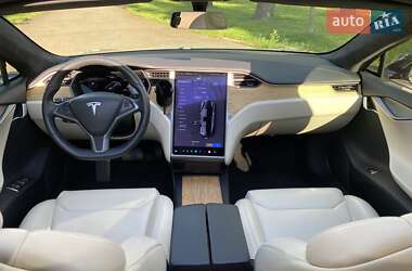 Лифтбек Tesla Model S 2018 в Киеве