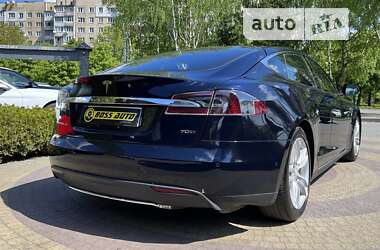 Ліфтбек Tesla Model S 2015 в Львові