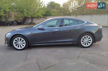 Лифтбек Tesla Model S 2016 в Одессе
