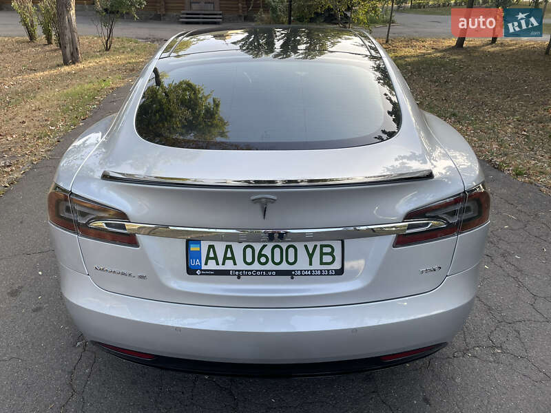 Ліфтбек Tesla Model S 2018 в Василькові