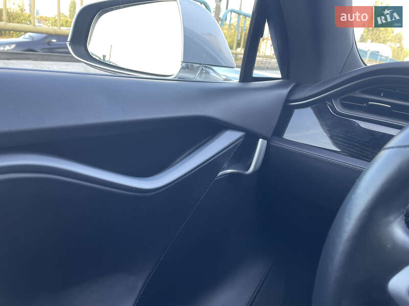 Ліфтбек Tesla Model S 2018 в Василькові