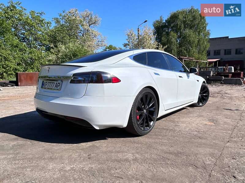 Ліфтбек Tesla Model S 2019 в Запоріжжі