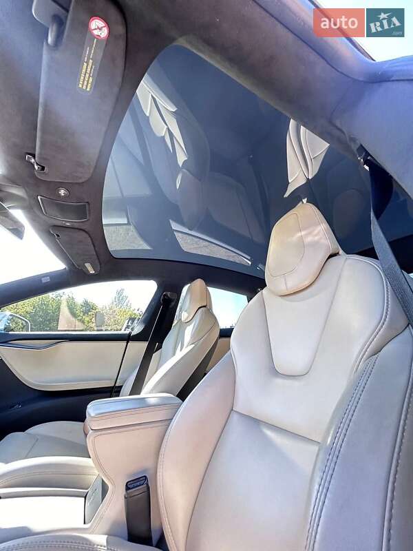 Ліфтбек Tesla Model S 2019 в Запоріжжі