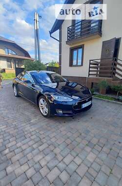 Ліфтбек Tesla Model S 2014 в Чернівцях