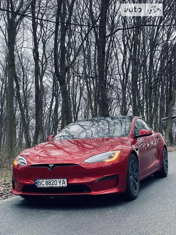 Лифтбек Tesla Model S 2021 в Львове