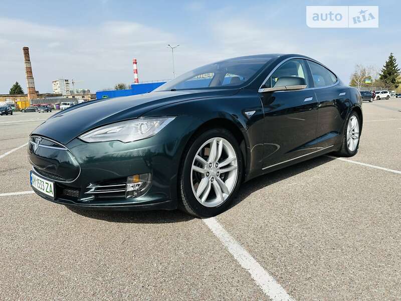 Лифтбек Tesla Model S 2013 в Житомире