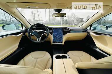 Лифтбек Tesla Model S 2013 в Житомире