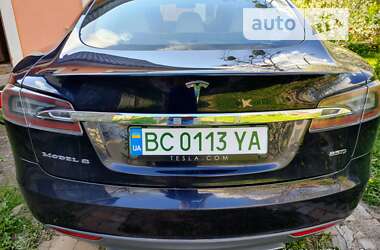 Ліфтбек Tesla Model S 2015 в Чемерівцях фото 31 Ліфтбек Tesla Model S 2015 в Чемерівцях