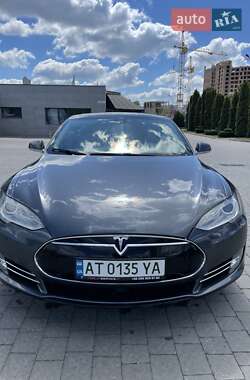 Лифтбек Tesla Model S 2014 в Ивано-Франковске