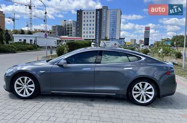 Лифтбек Tesla Model S 2014 в 