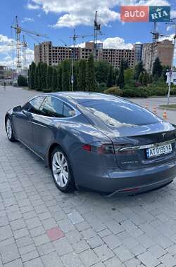 Лифтбек Tesla Model S 2014 в 