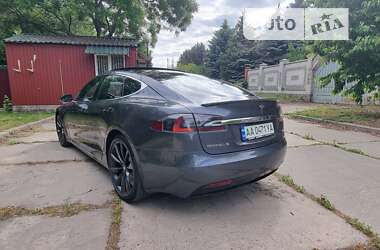 Лифтбек Tesla Model S 2016 в Запорожье