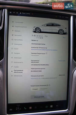 Ліфтбек Tesla Model S 2015 в Львові