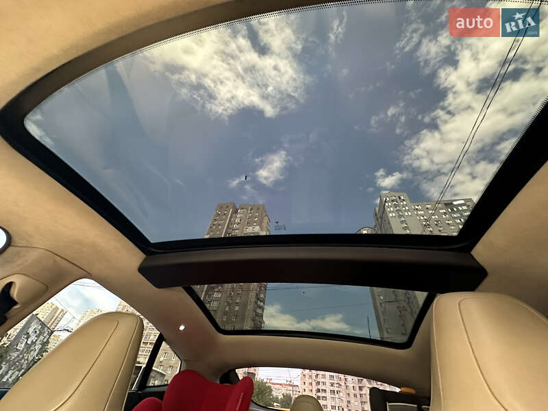 Лифтбек Tesla Model S 2013 в Киеве