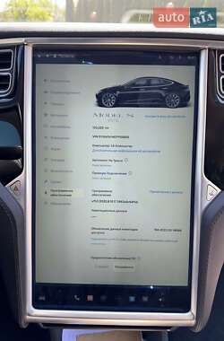 Лифтбек Tesla Model S 2014 в 