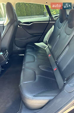 Лифтбек Tesla Model S 2014 в 