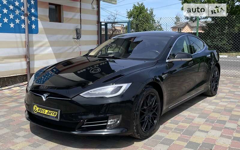 Лифтбек Tesla Model S 2014 в Стрые