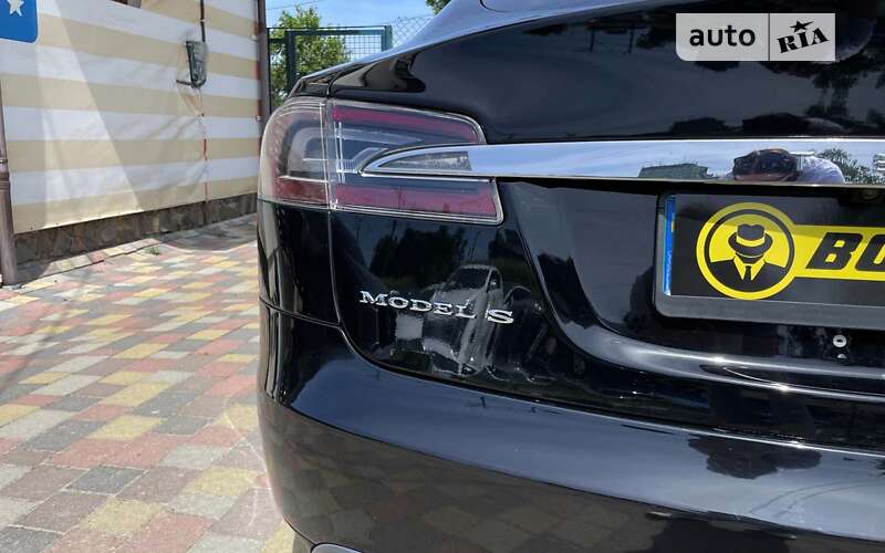 Лифтбек Tesla Model S 2014 в Стрые