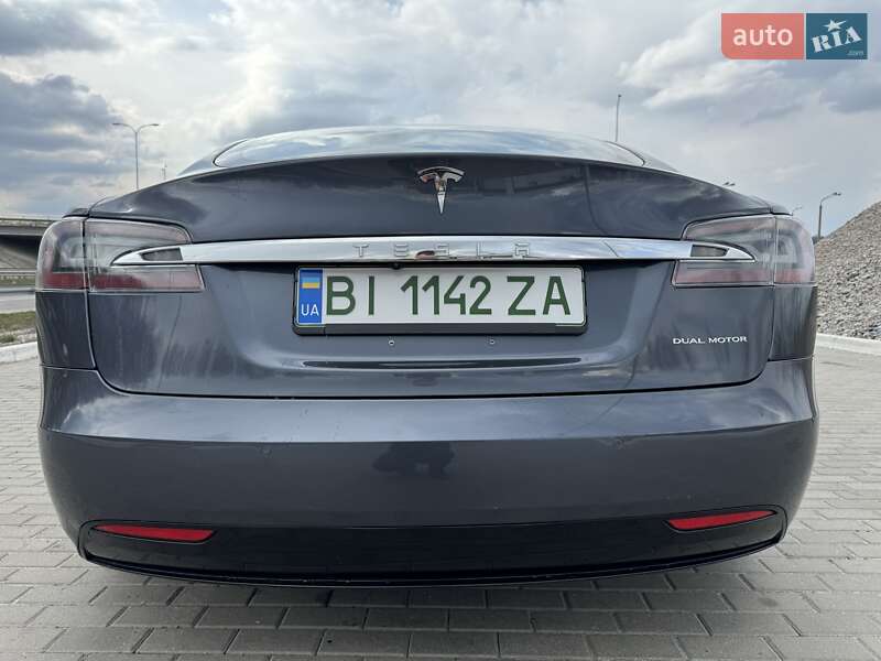 Ліфтбек Tesla Model S 2020 в Полтаві