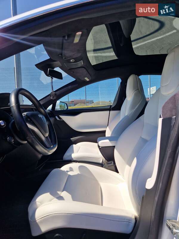 Ліфтбек Tesla Model S 2019 в Первомайську фото 13 Ліфтбек Tesla Model S 2019 в Первомайську